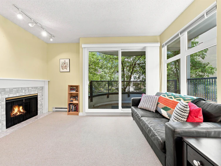209-1924 Comox Street, Vancouver, BC, V6G 1R4
