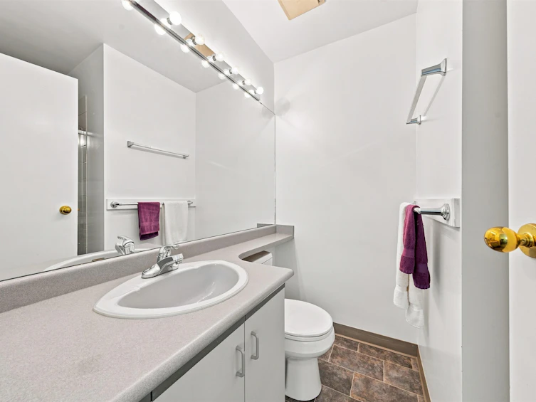 209-1924 Comox Street, Vancouver, BC, V6G 1R4 - 14