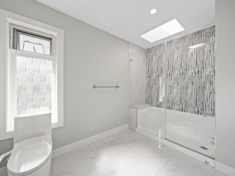 18018 60 Avenue, Surrey, BC, V3S 1V6 - 16