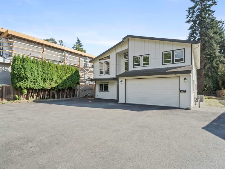 18018 60 Avenue, Surrey, BC, V3S 1V6 - 2