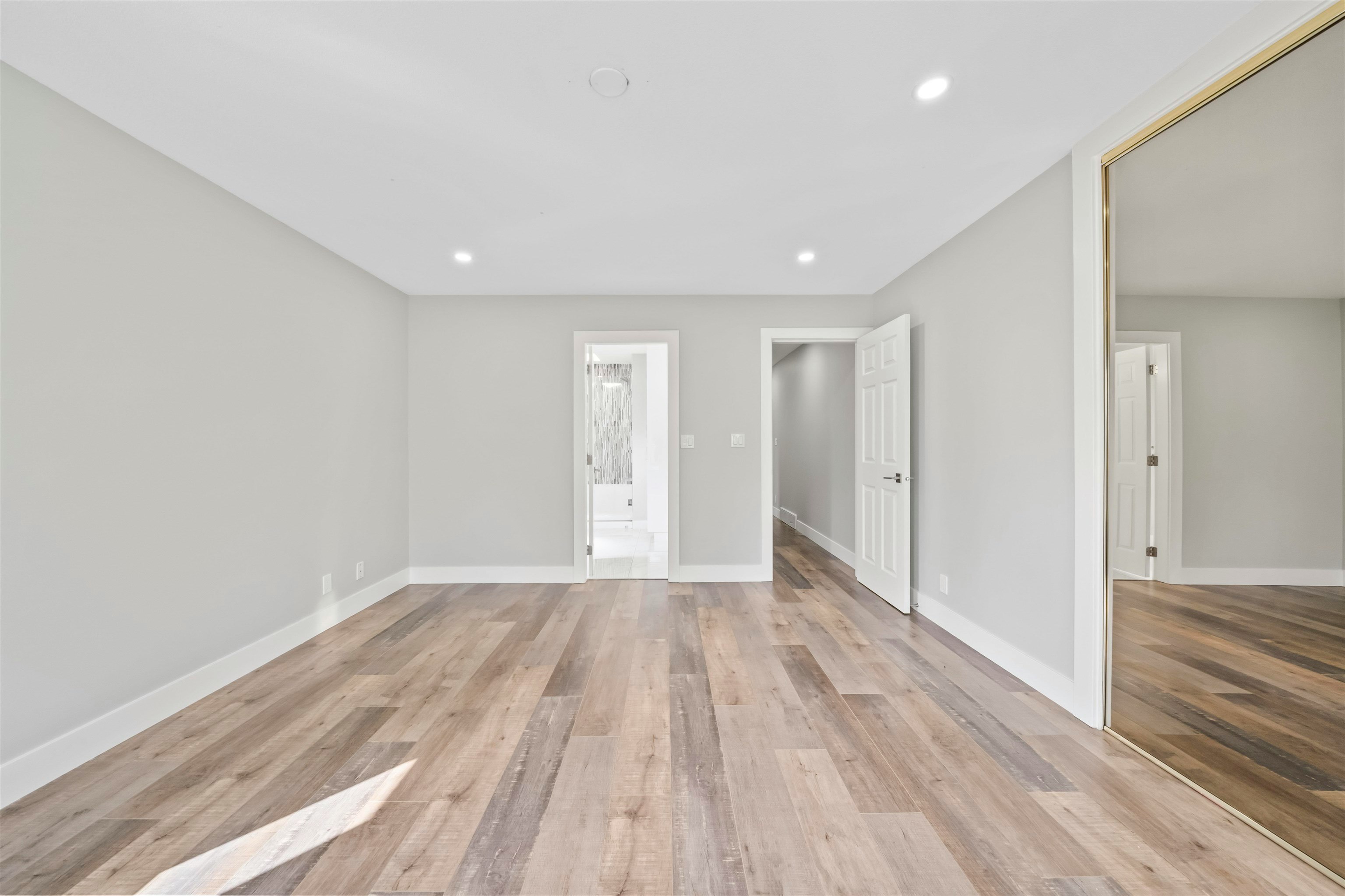18018 60 Avenue, Surrey, BC, V3S 1V6 - 15