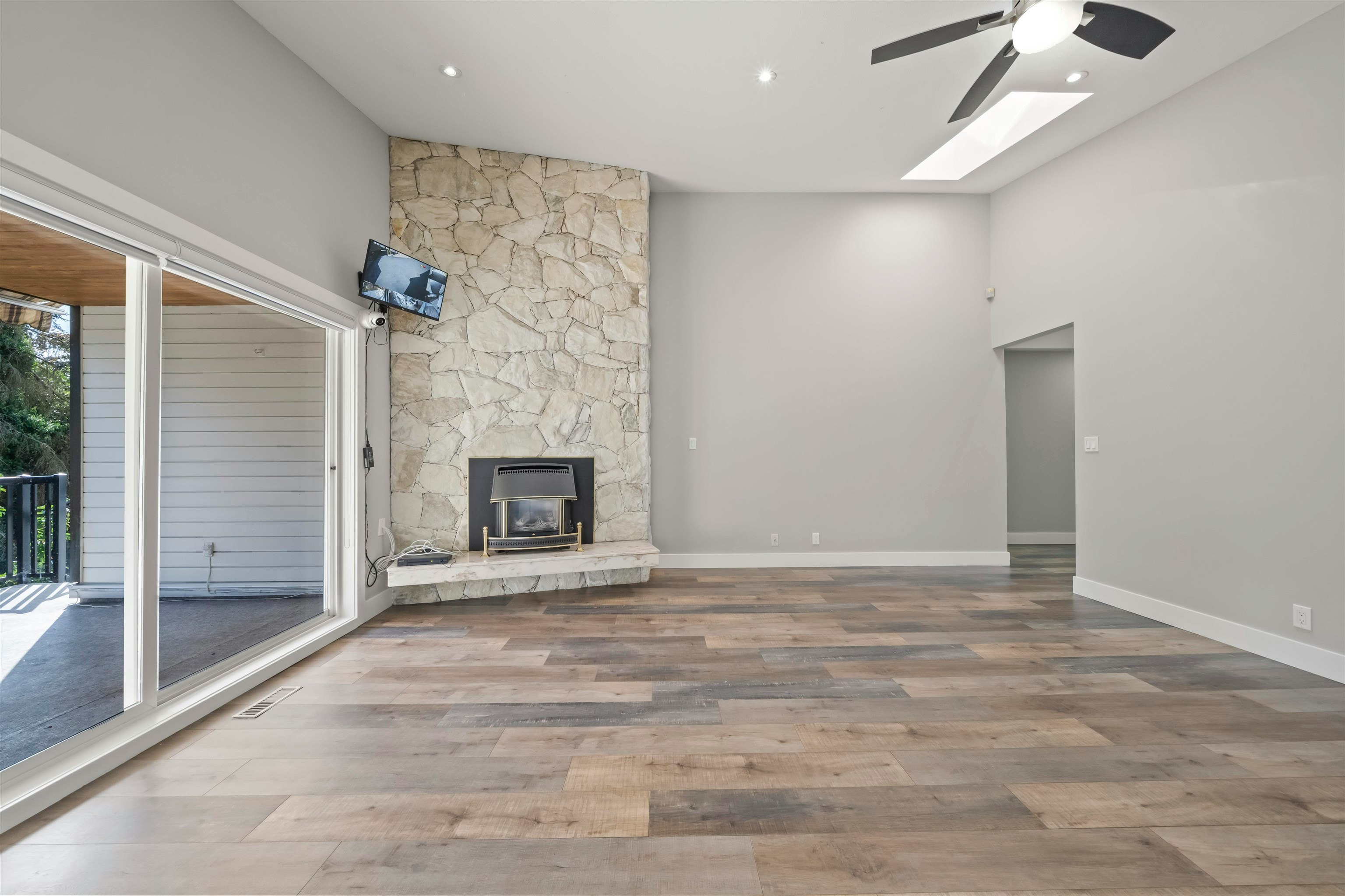 18018 60 Avenue, Surrey, BC, V3S 1V6 - 5