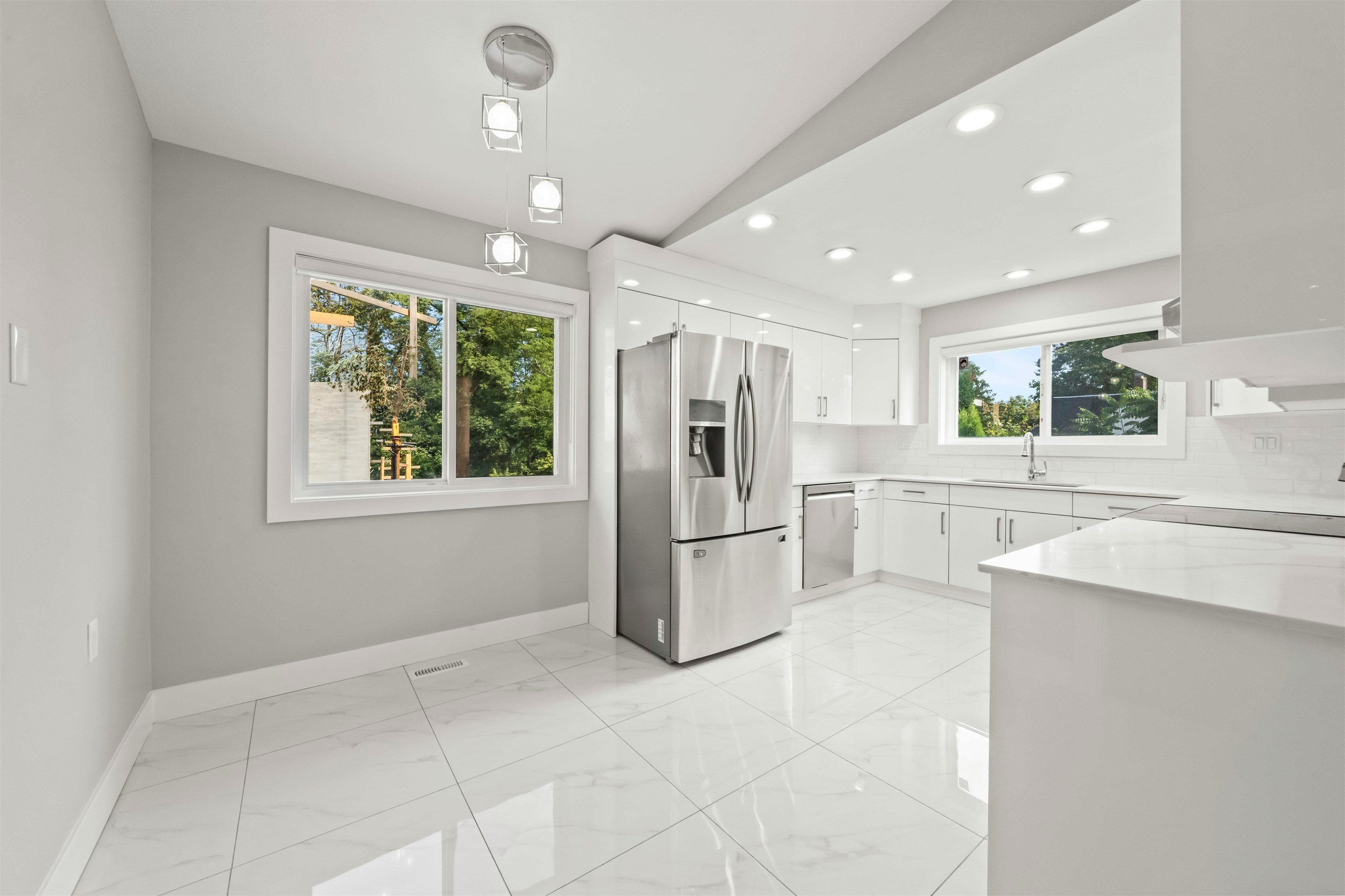 18018 60 Avenue, Surrey, BC, V3S 1V6 - 12