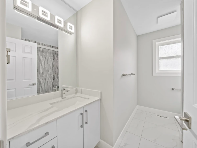 18018 60 Avenue, Surrey, BC, V3S 1V6 - 20