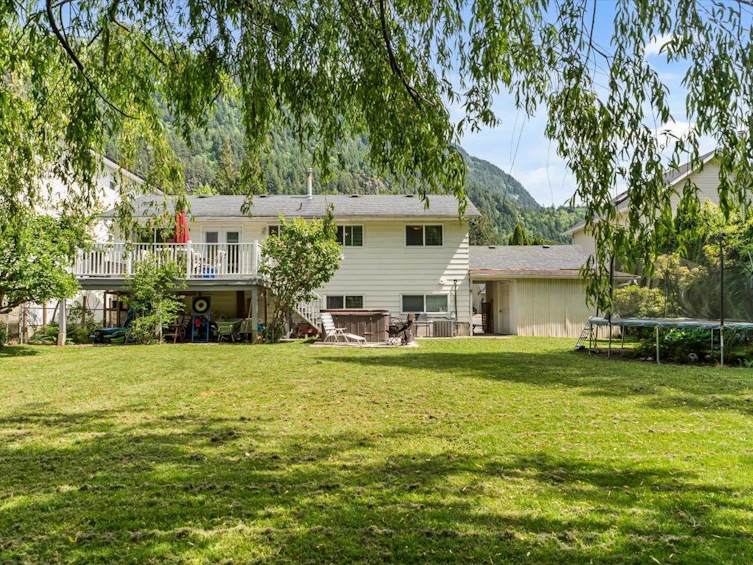 459 Naismith Avenue, Harrison Hot Springs, BC, V0M 1K0 - 33