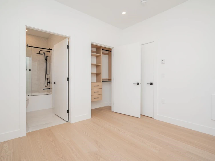 2621 Mcbain Avenue, Vancouver, BC, V6L 2C7 - 16