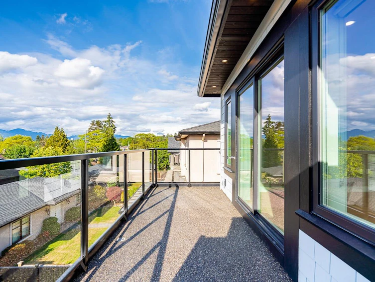 2621 Mcbain Avenue, Vancouver, BC, V6L 2C7 - 23
