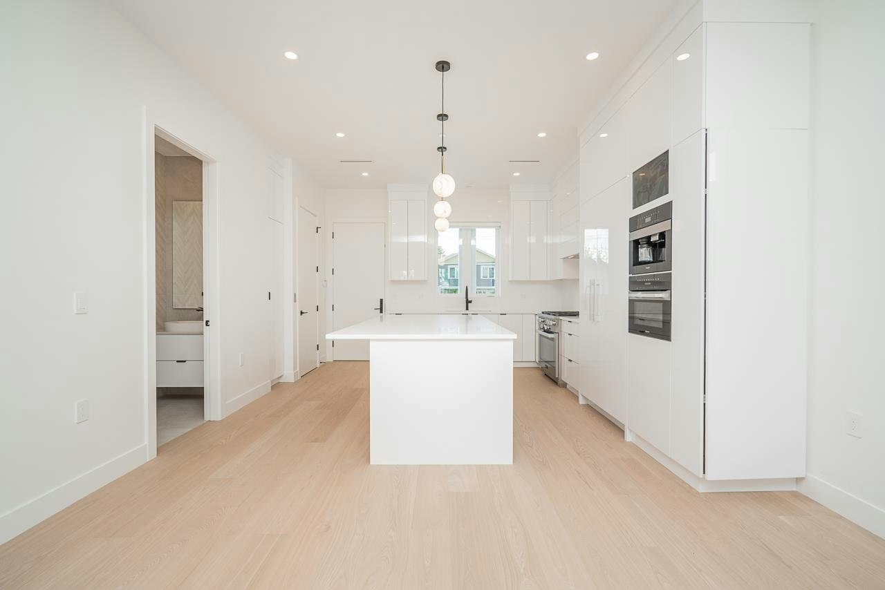 2621 Mcbain Avenue, Vancouver, BC, V6L 2C7 - 5