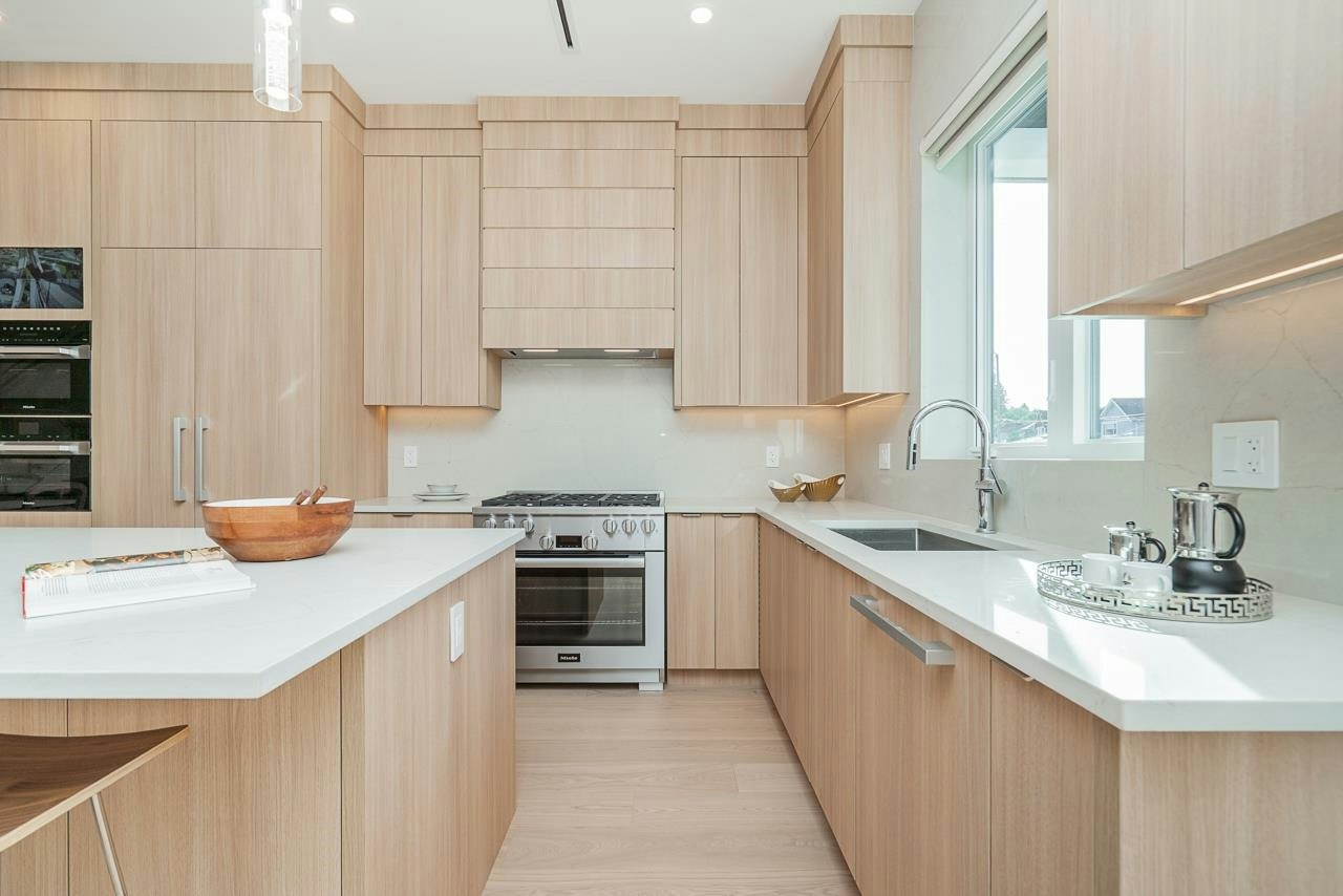 2623 Mcbain Avenue, Vancouver, BC, V6L 2C7 - 9