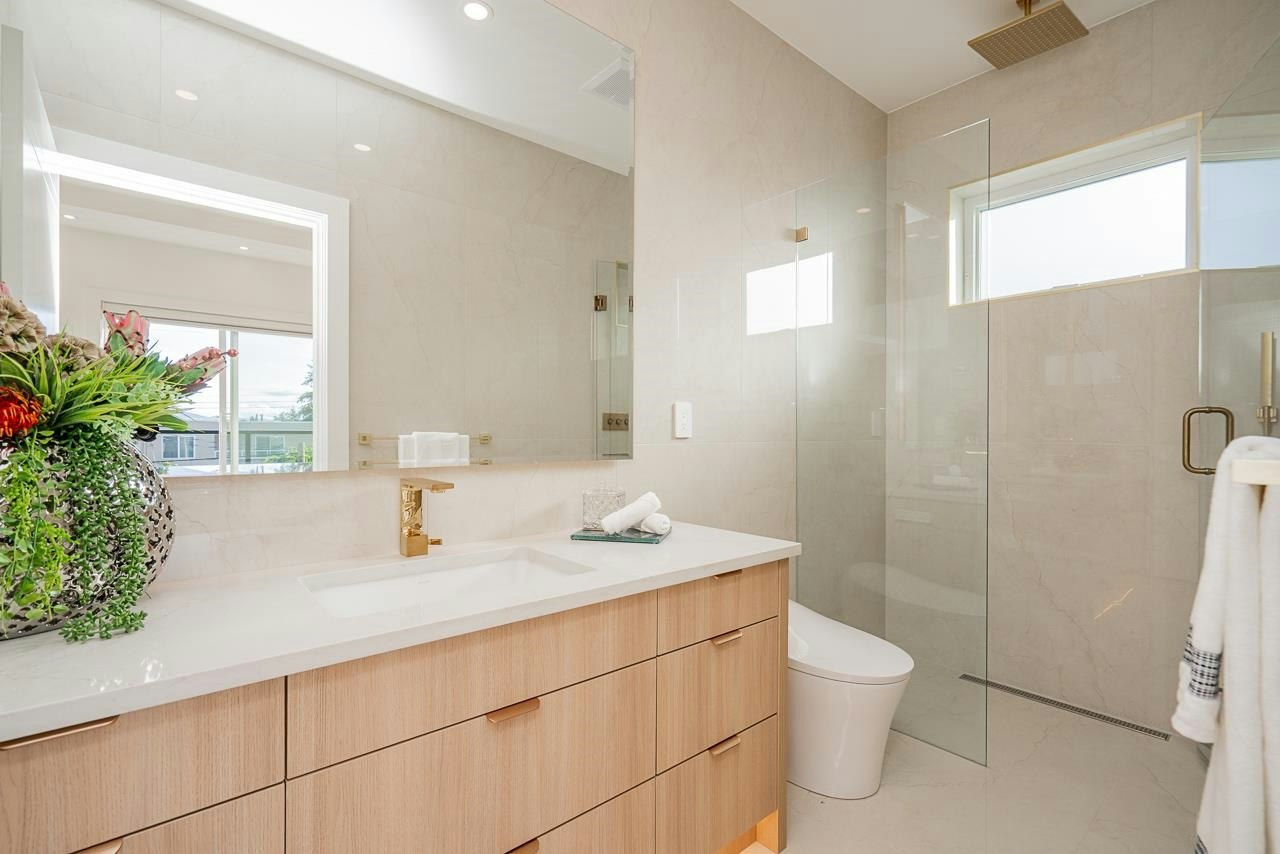 2623 Mcbain Avenue, Vancouver, BC, V6L 2C7 - 16