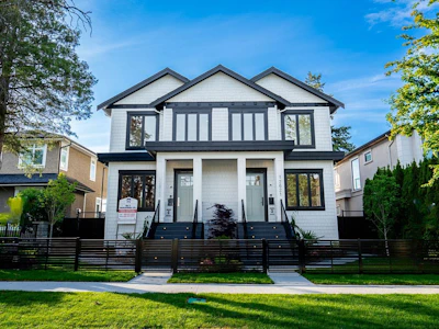 2623 Mcbain Avenue - 2