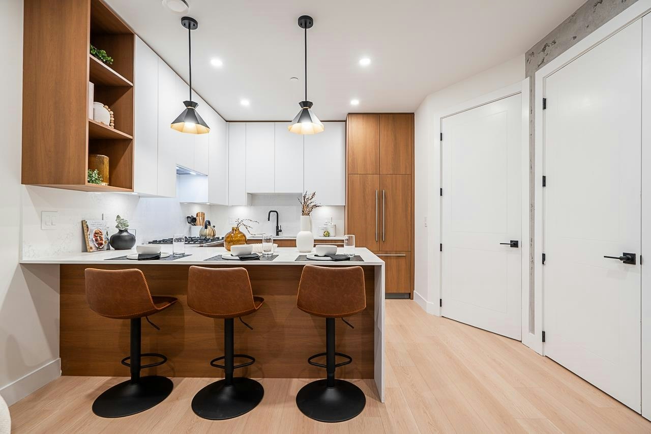 2-3638 Normandy Drive, Vancouver, BC, V5M 2G3 - 9