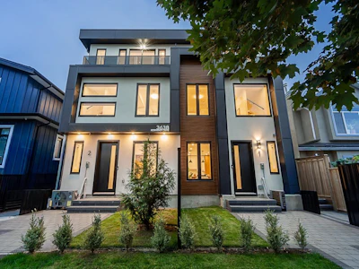 2-3638 Normandy Drive - 2