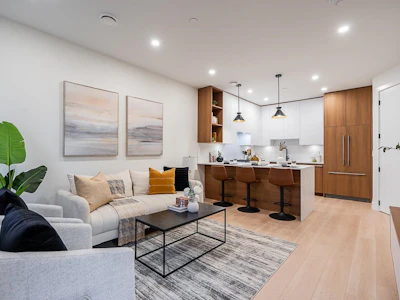 2-3638 Normandy Drive - 4