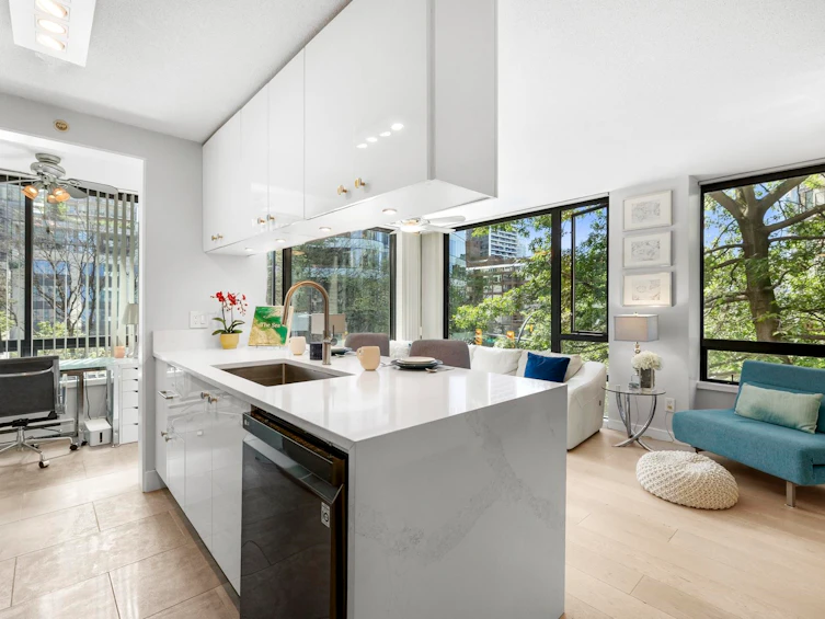 304-1003 Burnaby Street, Vancouver, BC, V6E 4R7 - 11