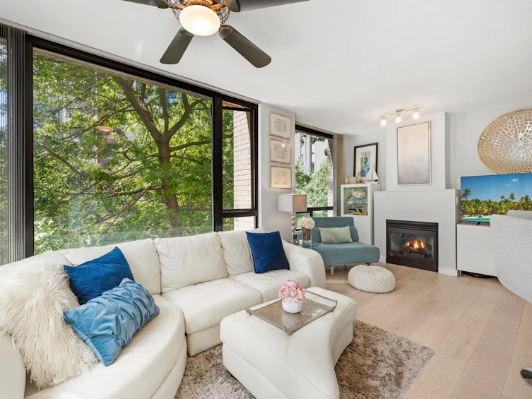 304-1003 Burnaby Street, Vancouver, BC, V6E 4R7