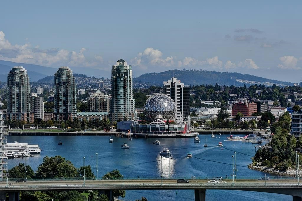 2106-1228 Marinaside Crescent, Vancouver, BC, V6Z 2W4 - 11