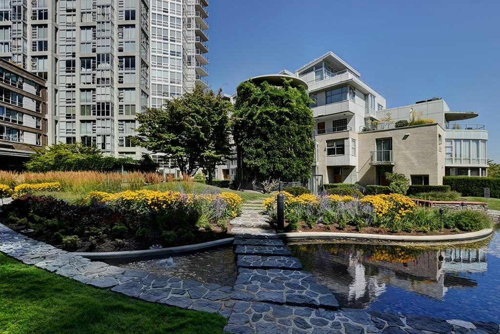 2106-1228 Marinaside Crescent, Vancouver, BC, V6Z 2W4 - 24