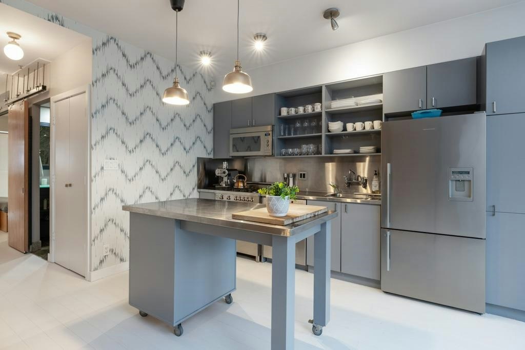 410-1072 Hamilton Street, Vancouver, BC, V6B 5P9 - 11