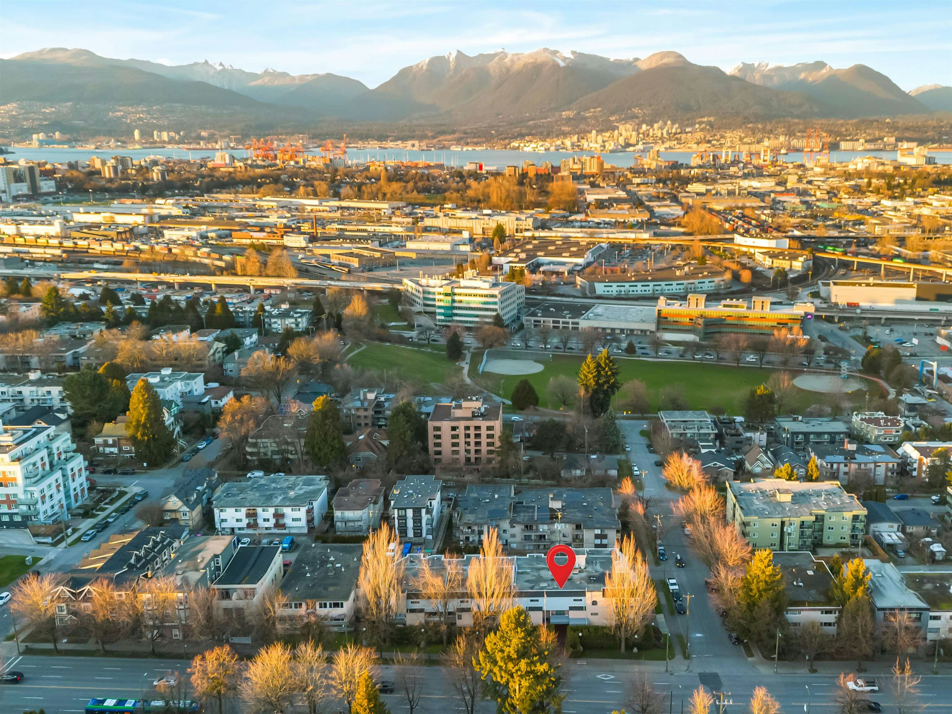 313-975 E Broadway, Vancouver, BC, V5T 1Y3 - 26