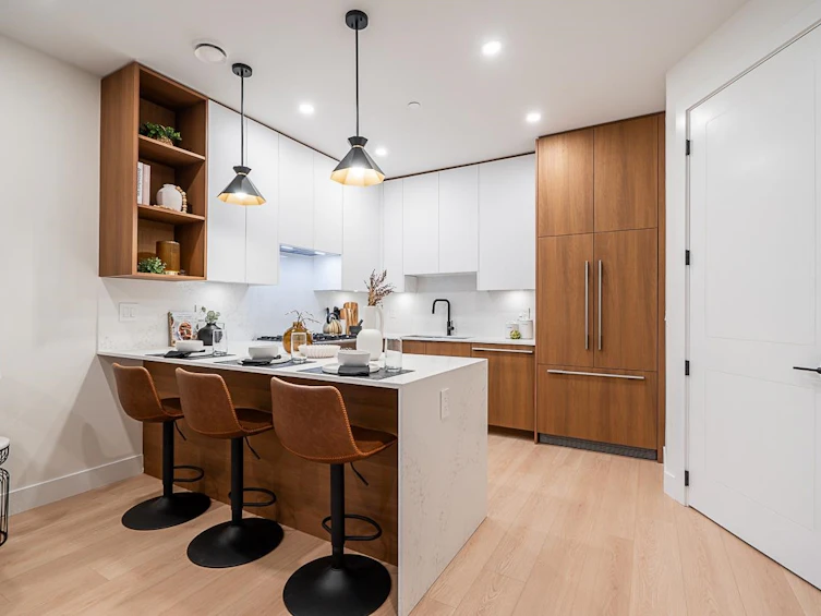 3-3638 Normandy Drive, Vancouver, BC, V5M 2G3 - 5
