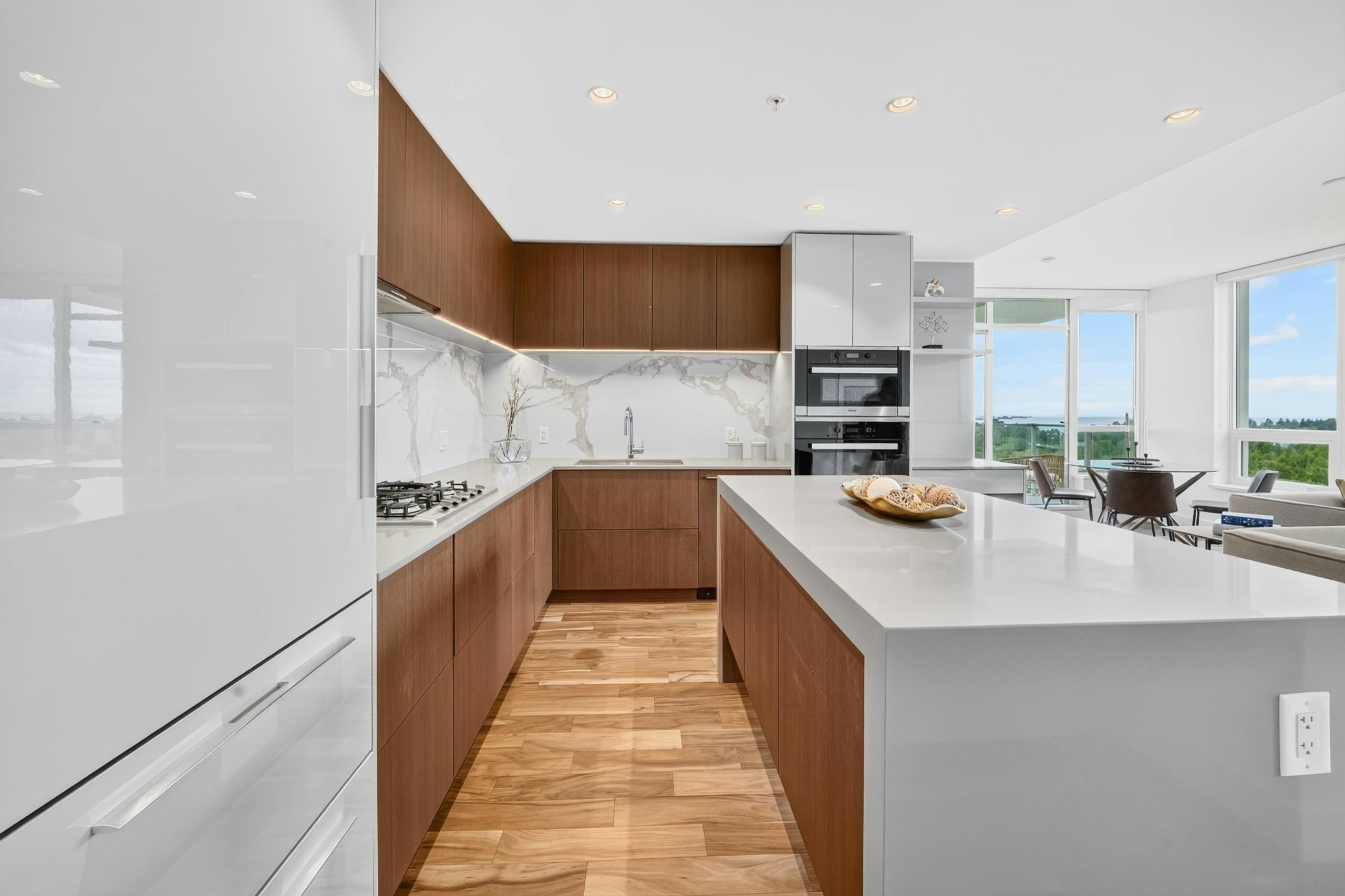 1405-1632 Lions Gate Lane, North Vancouver, BC, V7P 0E2 - 11
