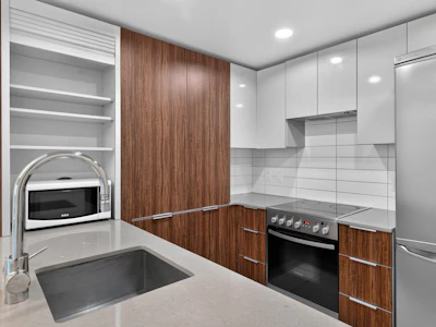 410-1088 Richards Street - 4