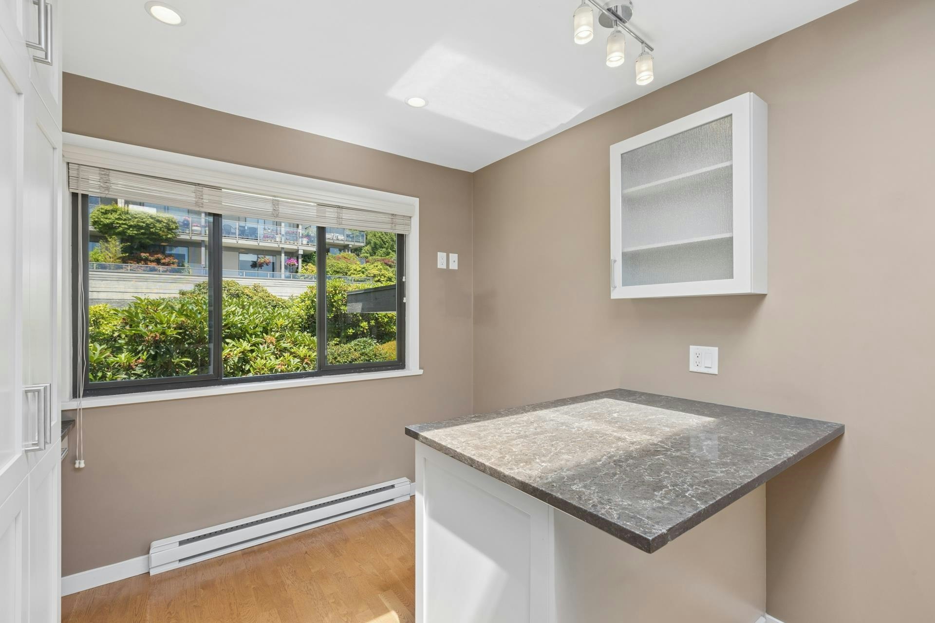 8-2206 Folkestone Way, West Vancouver, BC, V7S 2X7 - 14