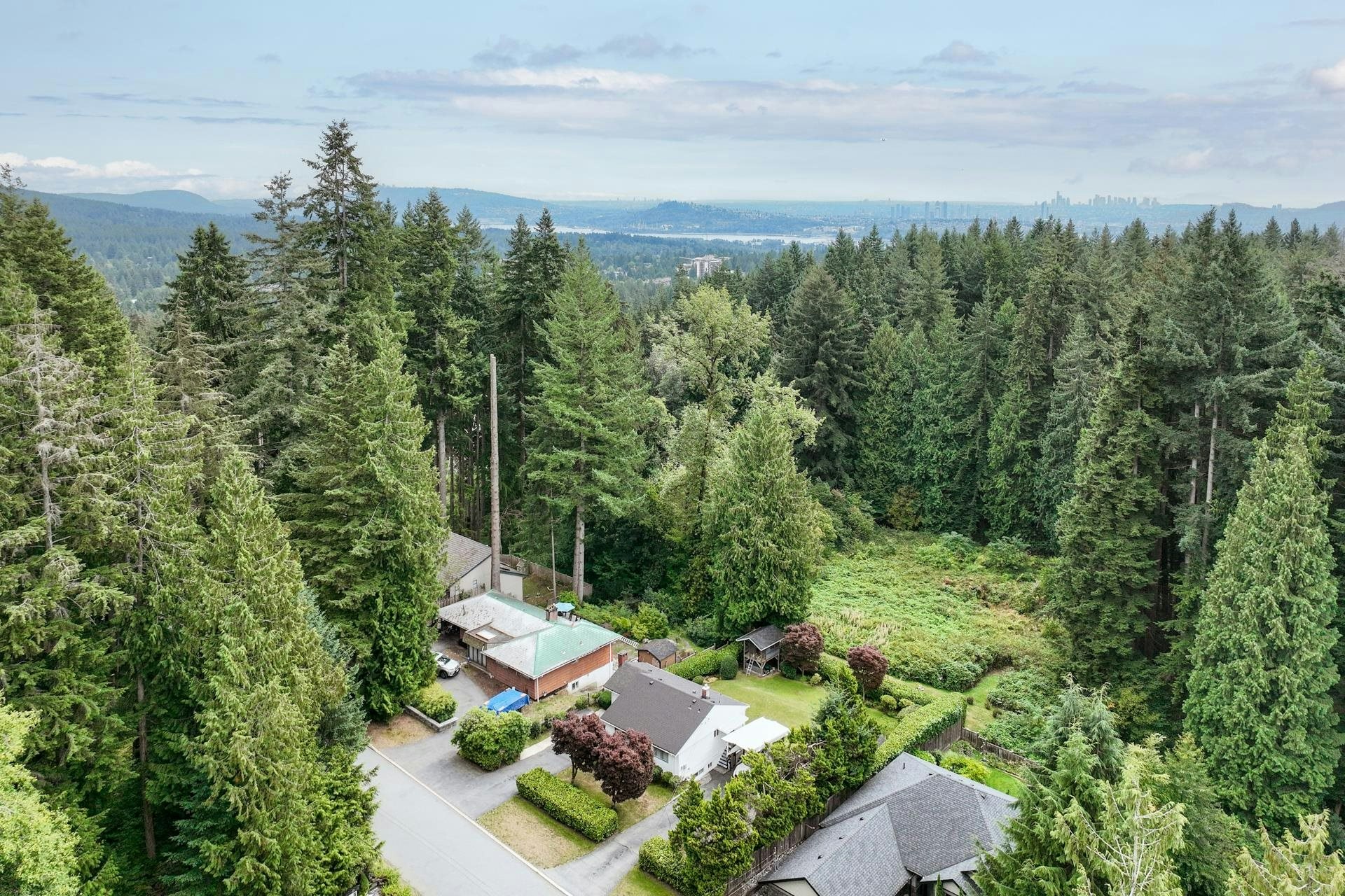 741 Wellington Drive, North Vancouver, BC, V7K 1K8