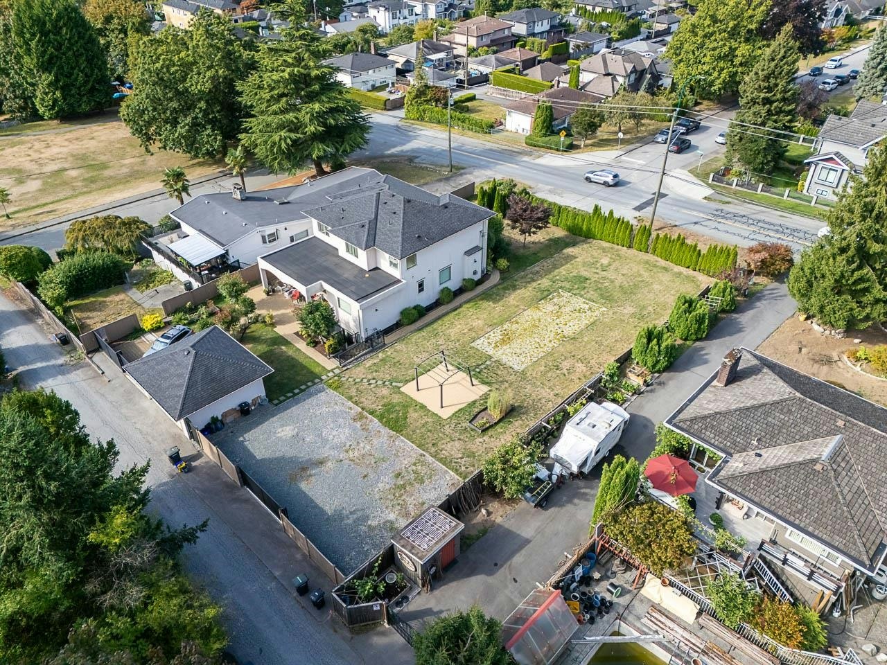 1988 Kensington Avenue, Burnaby, BC, V5B 4E1 - 23