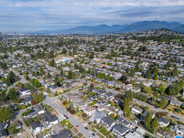 1988 Kensington Avenue, Burnaby, BC, V5B 4E1 - 36