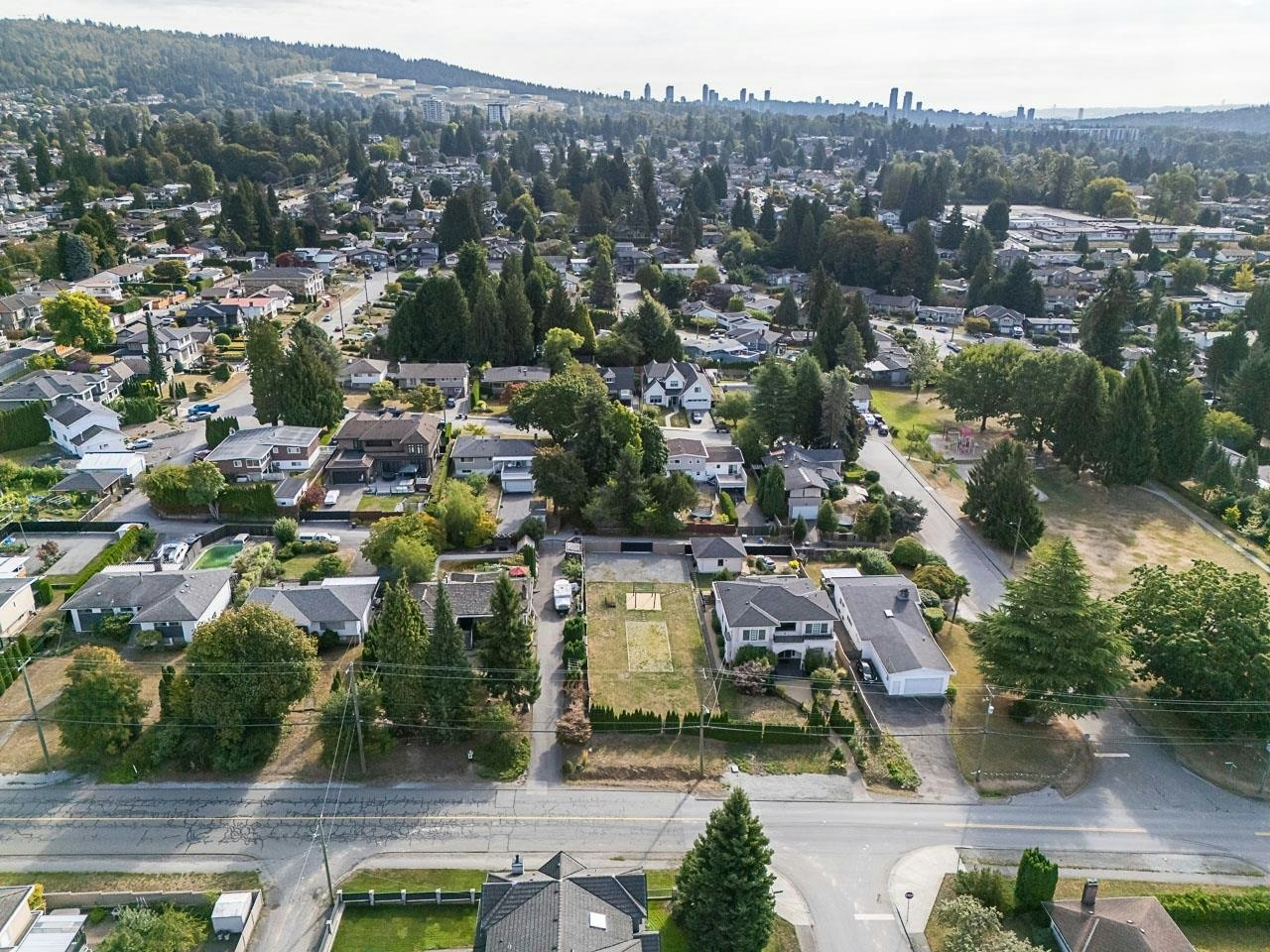 1988 Kensington Avenue, Burnaby, BC, V5B 4E1 - 12