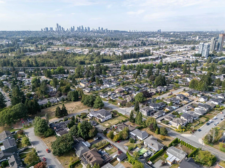 1988 Kensington Avenue, Burnaby, BC, V5B 4E1 - 5