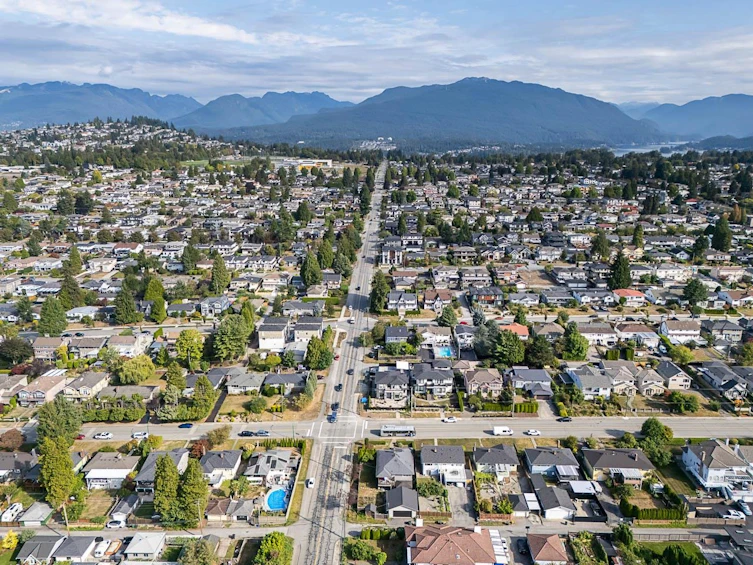 1988 Kensington Avenue, Burnaby, BC, V5B 4E1 - 35