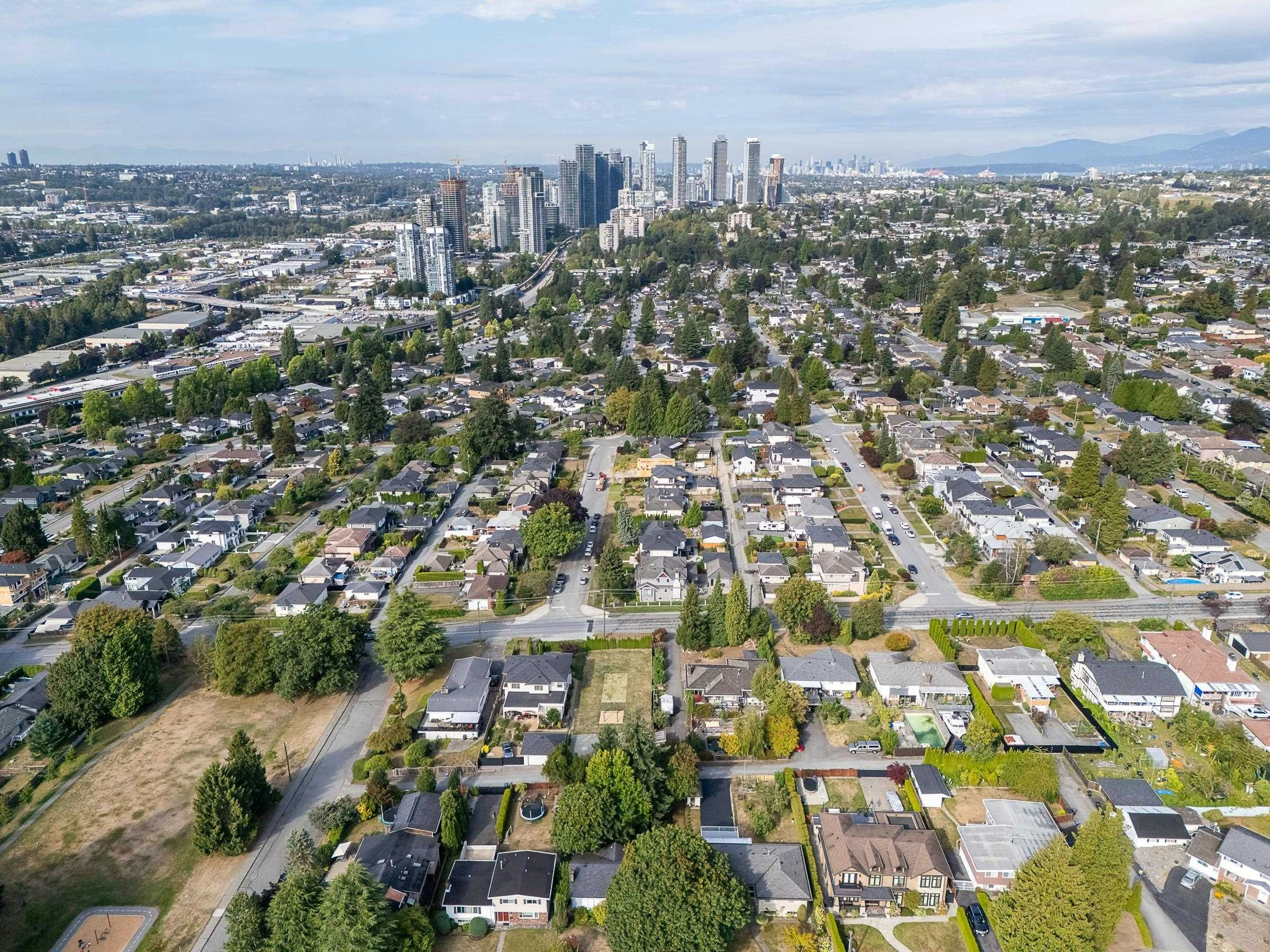 1988 Kensington Avenue, Burnaby, BC, V5B 4E1 - 7