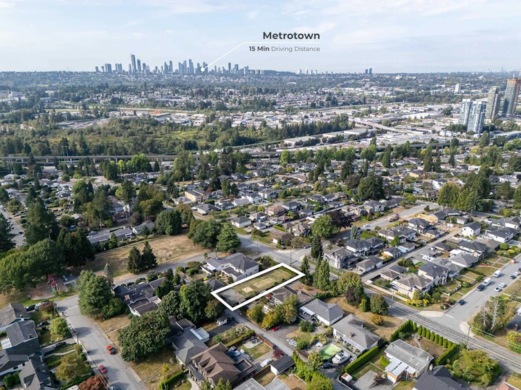 1988 Kensington Avenue, Burnaby, BC, V5B 4E1 - 4