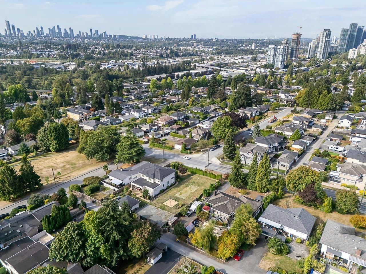 1988 Kensington Avenue, Burnaby, BC, V5B 4E1 - 16