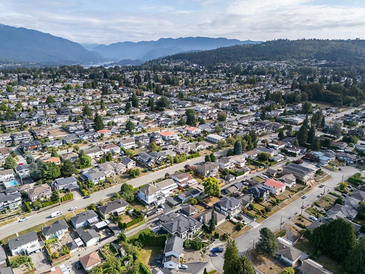 1988 Kensington Avenue, Burnaby, BC, V5B 4E1 - 34