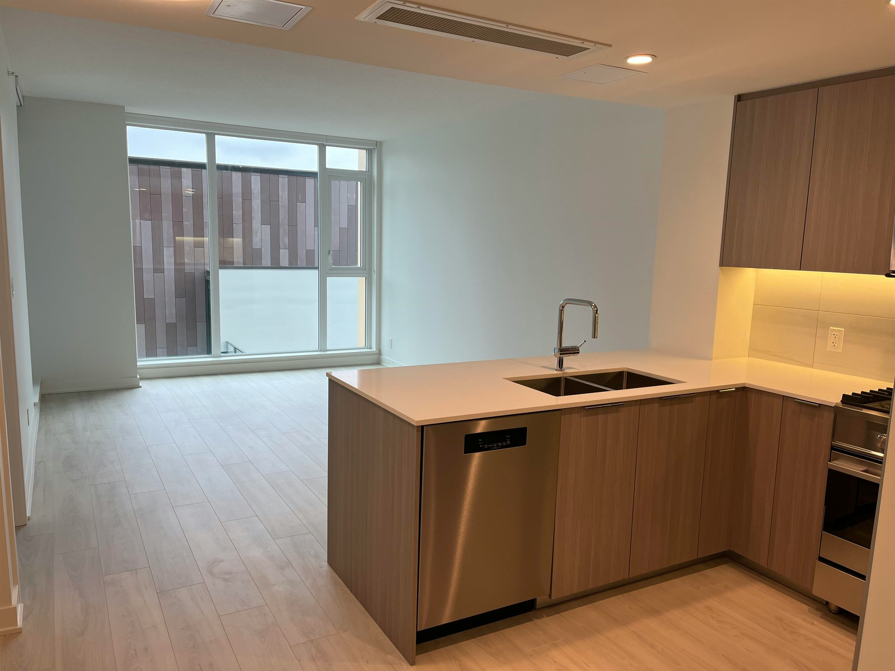 502-1471 Hunter Street - 4