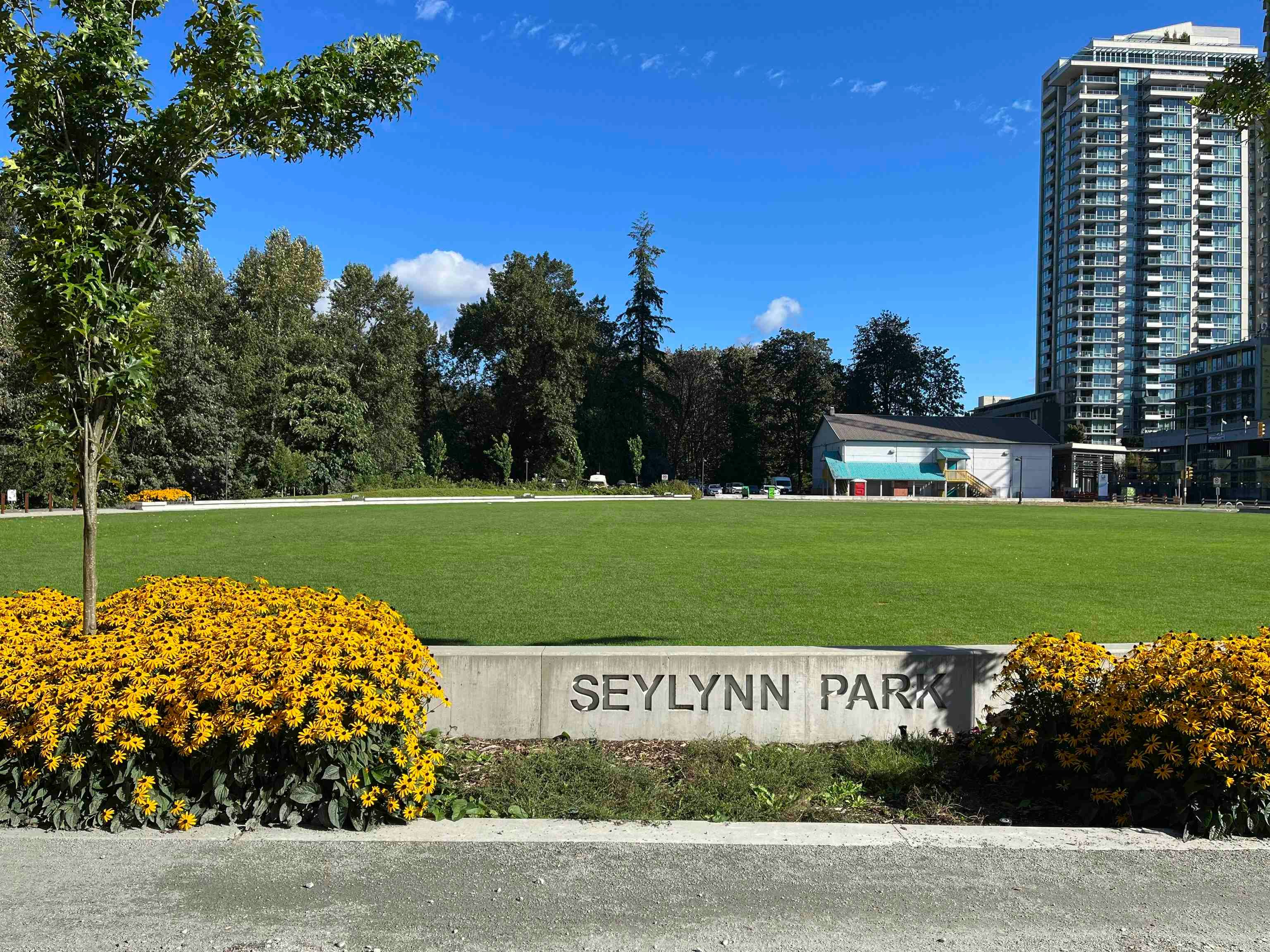 502-1471 Hunter Street, North Vancouver, BC, V7J 1H3 - 23