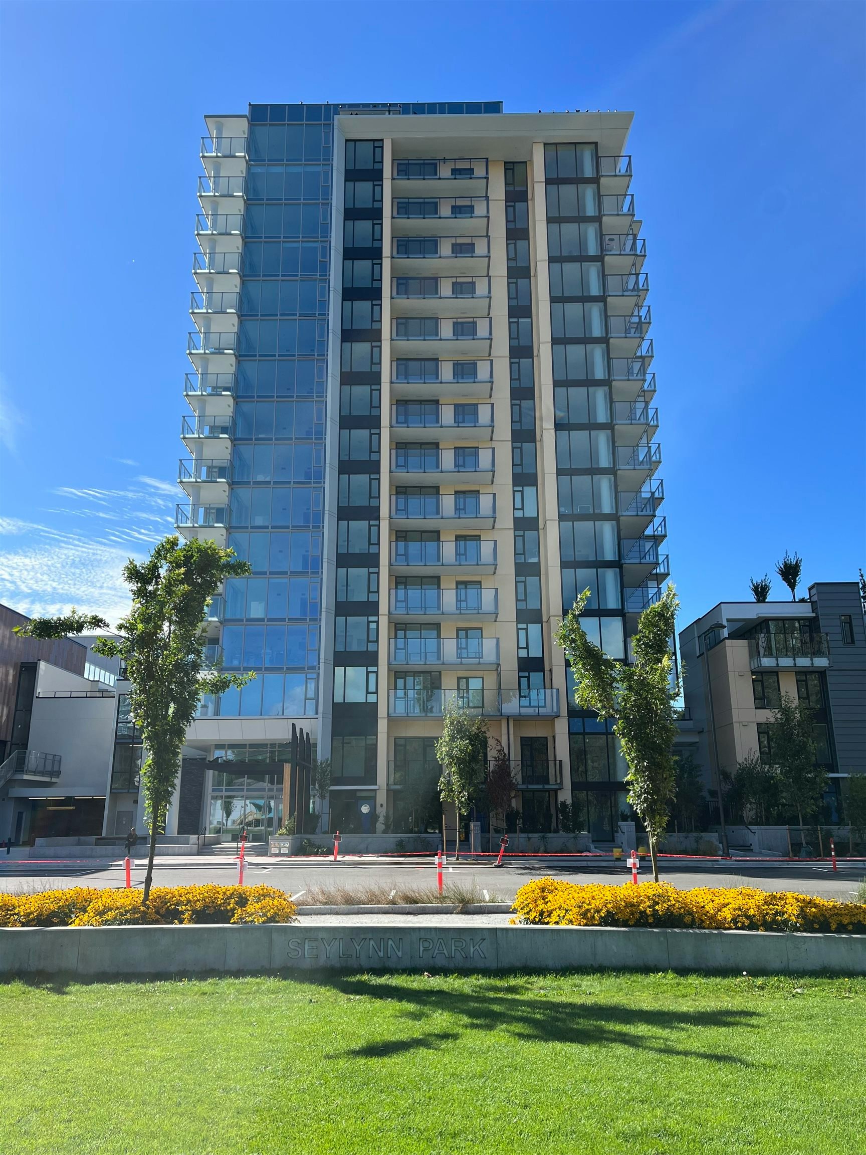 502-1471 Hunter Street, North Vancouver, BC, V7J 1H3 - 20