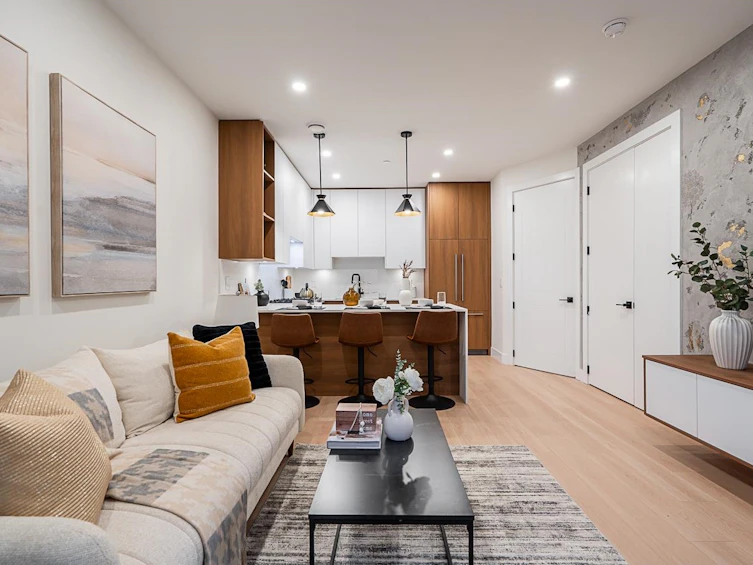 4-3638 Normandy Drive, Vancouver, BC, V5M 2G3 - 2