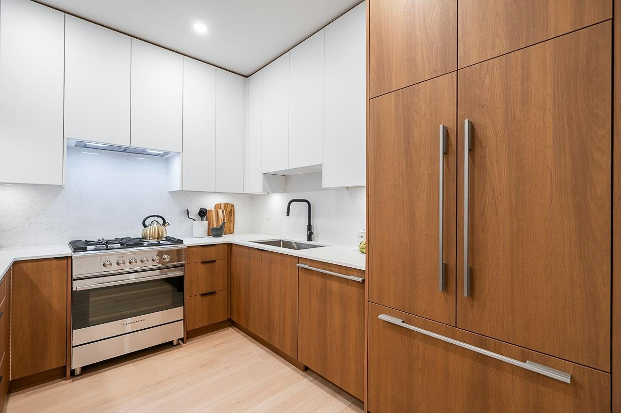 4-3638 Normandy Drive, Vancouver, BC, V5M 2G3 - 7