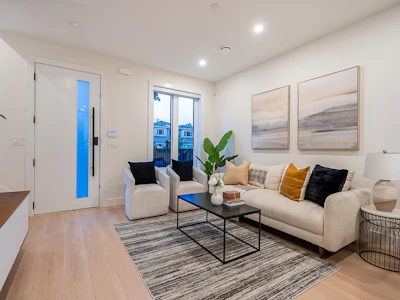 4-3638 Normandy Drive - 4