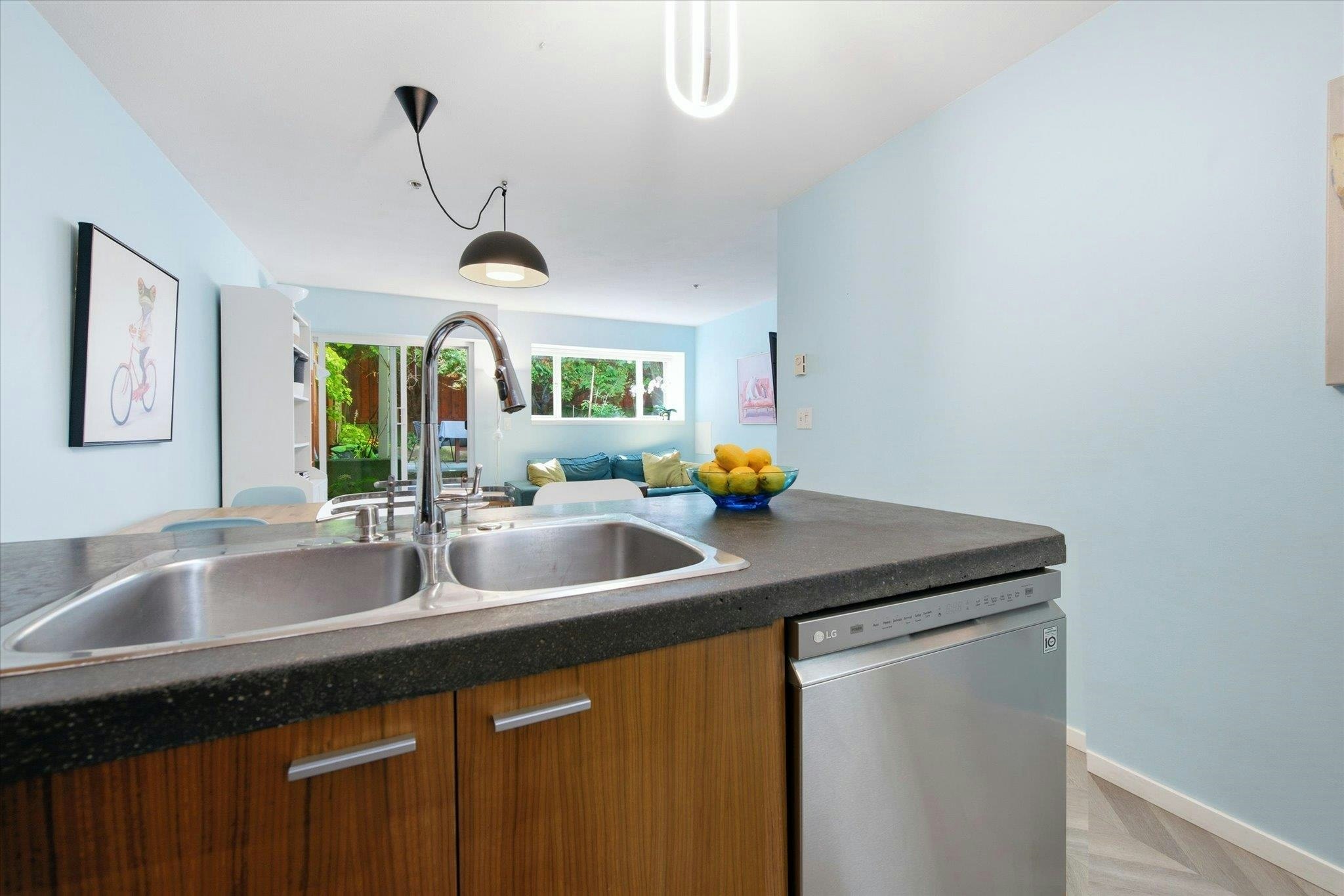 102-788 E 8th Avenue, Vancouver, BC, V5T 1T4 - 5