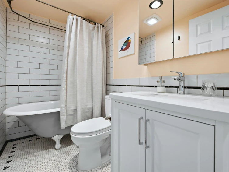 102-788 E 8th Avenue, Vancouver, BC, V5T 1T4 - 16