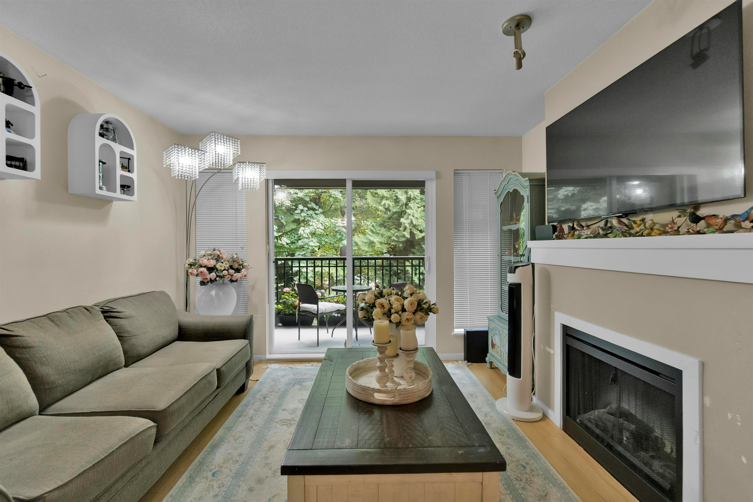 306-9283 Government Road, Burnaby, BC, V3N 0A5