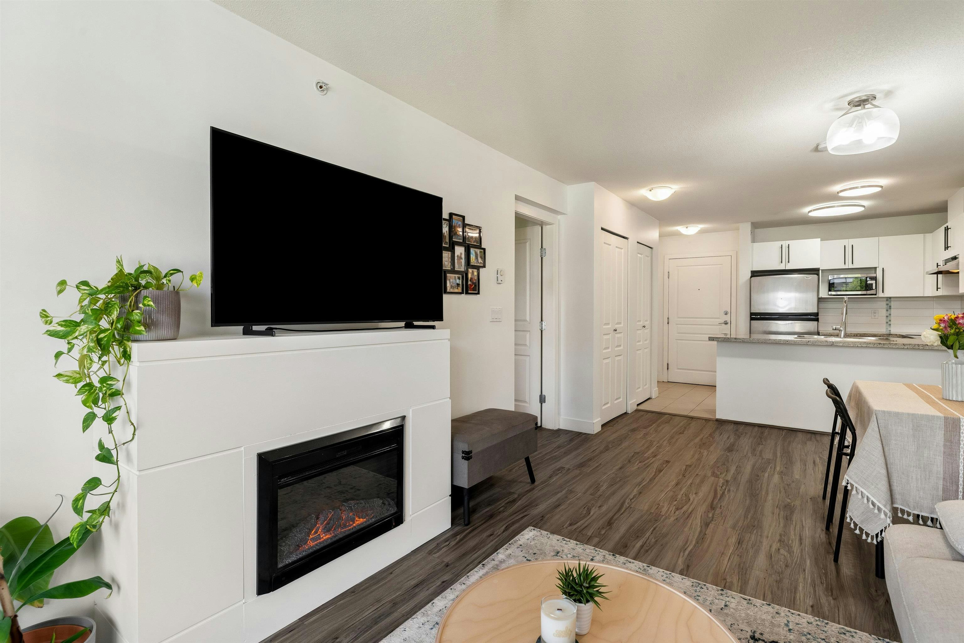408-2088 Beta Avenue, Burnaby, BC, V5C 0C8 - 3