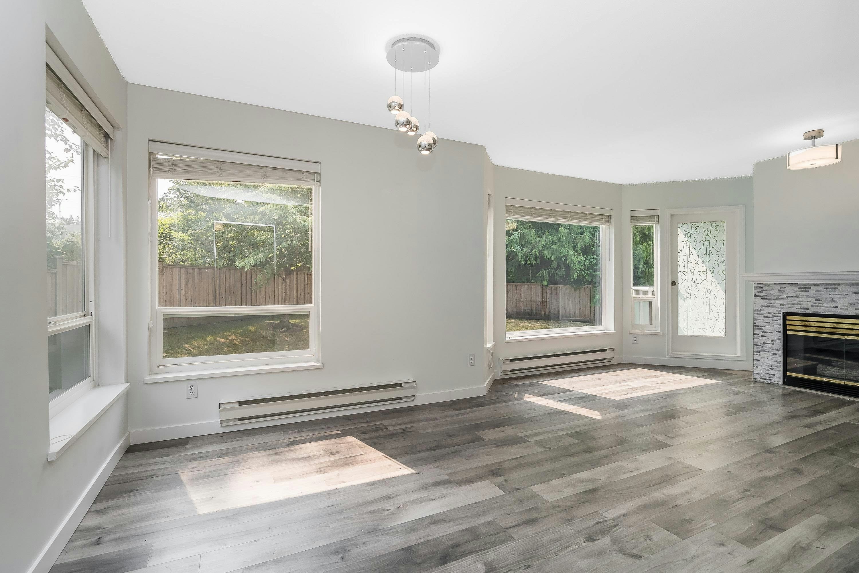 203-2855 152 Street, Surrey, BC, V4P 1H2