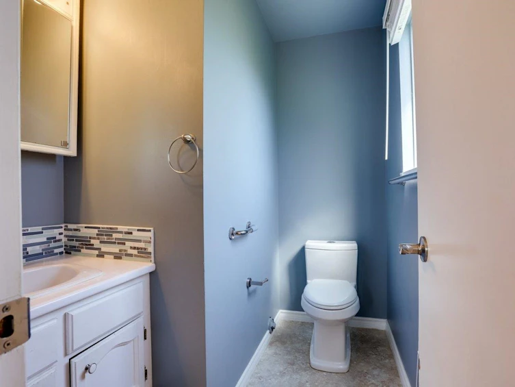 15866 North Bluff Road, Surrey, BC, V4B 3G7 - 10